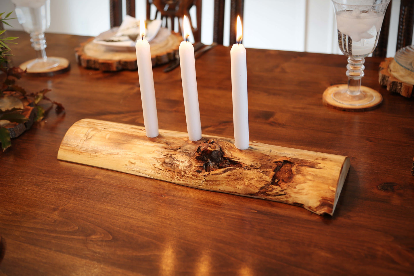 Gorgeous handcrafted solid wood modern live edge bark aspen quakie candle holder. Made in the U.S.A. these candle holders are very classy and elegant. Sure to be a conversation piece in any home or cabin. Use these chargers to place plates on to complete your dining, coffee or end table. 