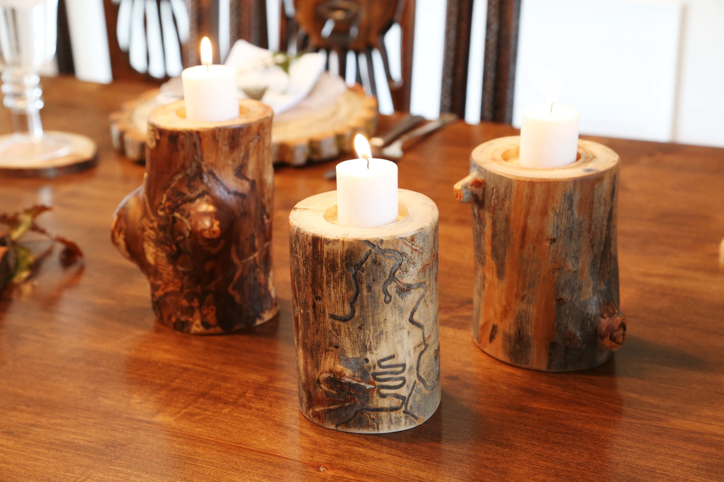Gorgeous handcrafted solid wood modern live edge bark aspen quakie candle holder. Made in the U.S.A. these candle holders are very classy and elegant. Sure to be a conversation piece in any home or cabin. Use these chargers to place plates on to complete your dining, coffee or end table. 
